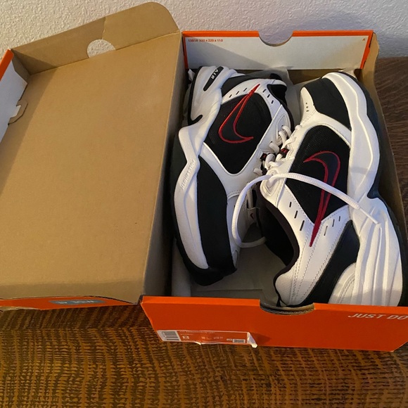 Nike air monarch size 8 men’s 4E - Picture 2 of 9
